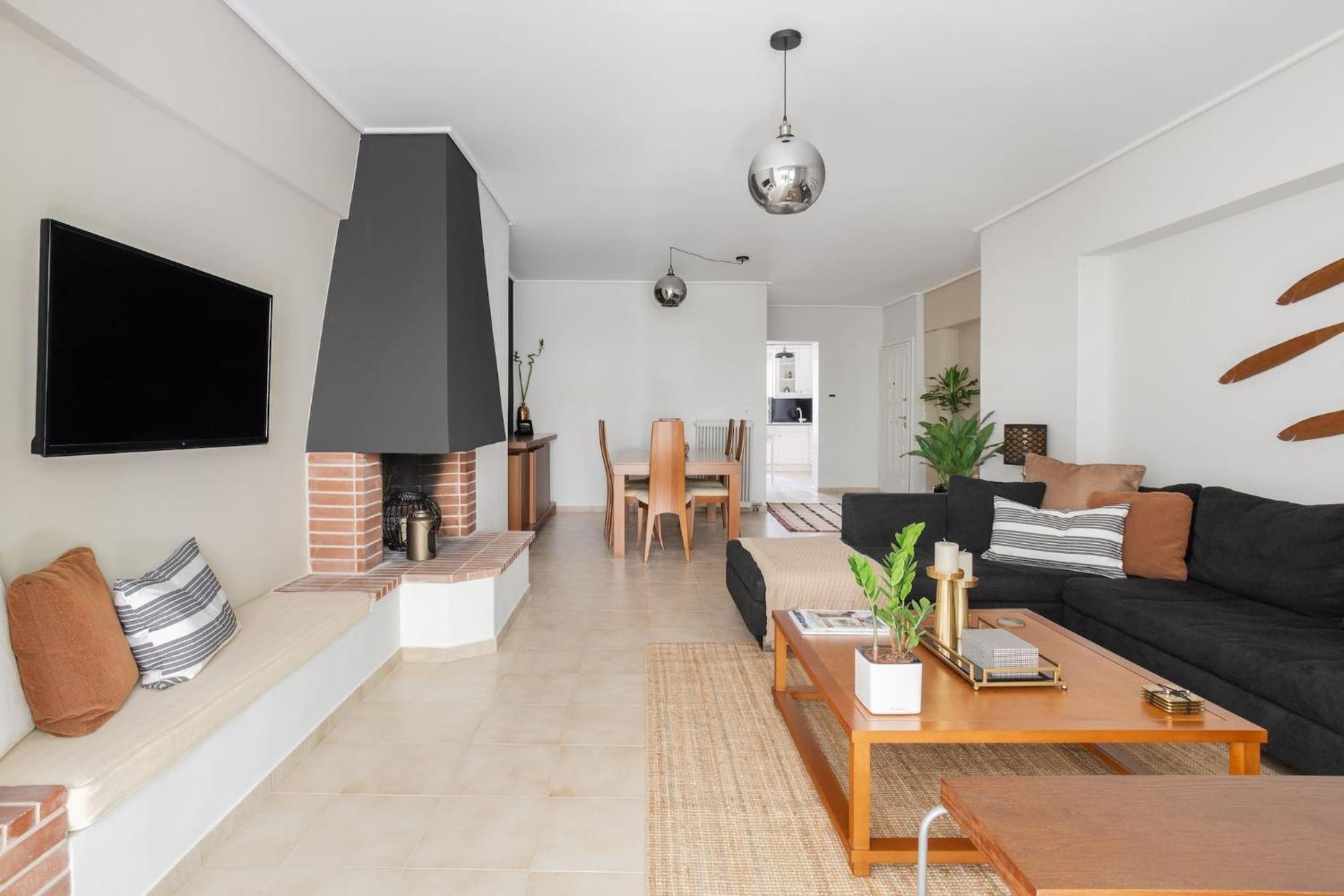 Fresh Detailed Stylish Apartment At Acropolis เอเธนส์ ภายนอก รูปภาพ